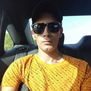 Meet your Posher, Pedro lester